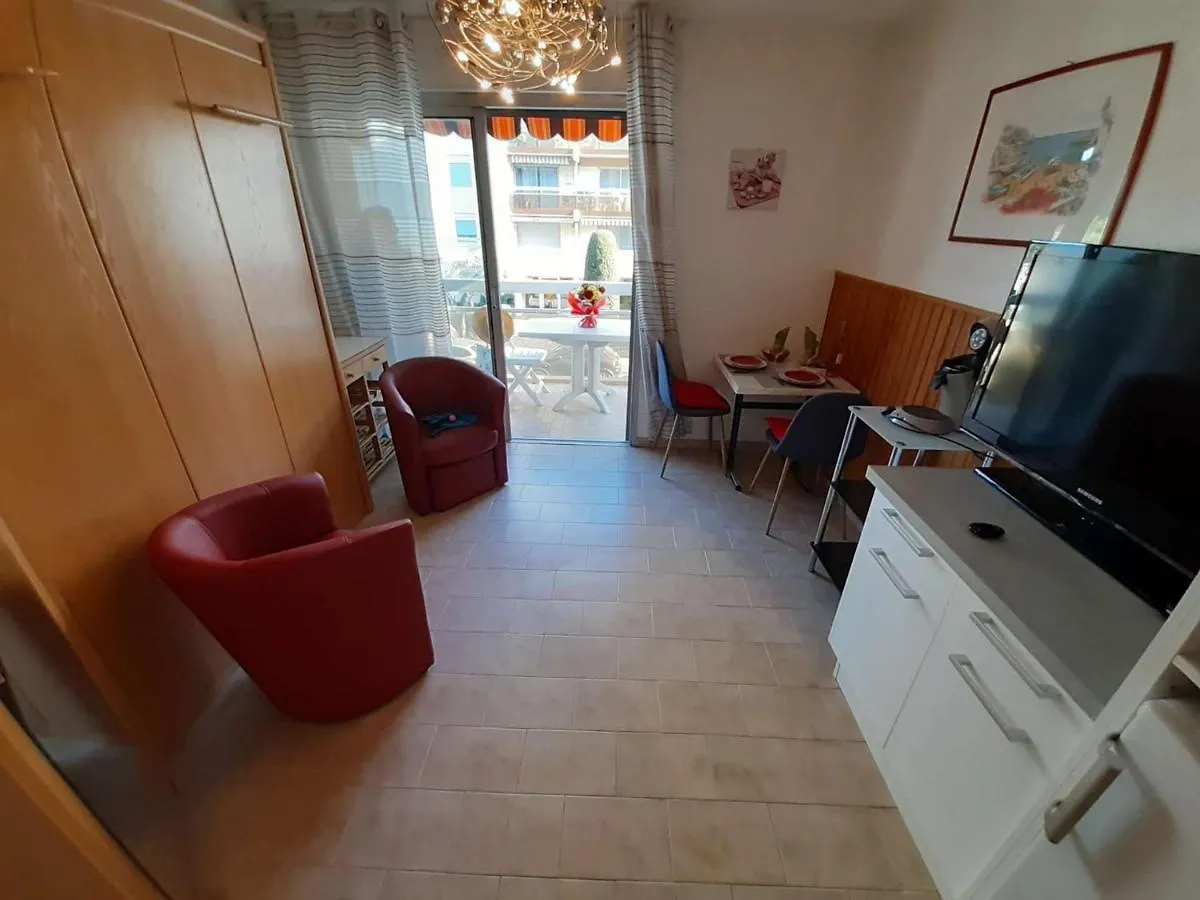 Studio Cosy A 500M Du Port De Frejus, Proche Plage Et Commerces - Fr-1-226A-356 0*, Frejus